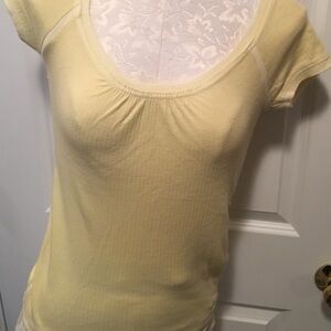 Vintage Y2K Abercrombie & Fitch Butter Yellow Short Sleeve Top